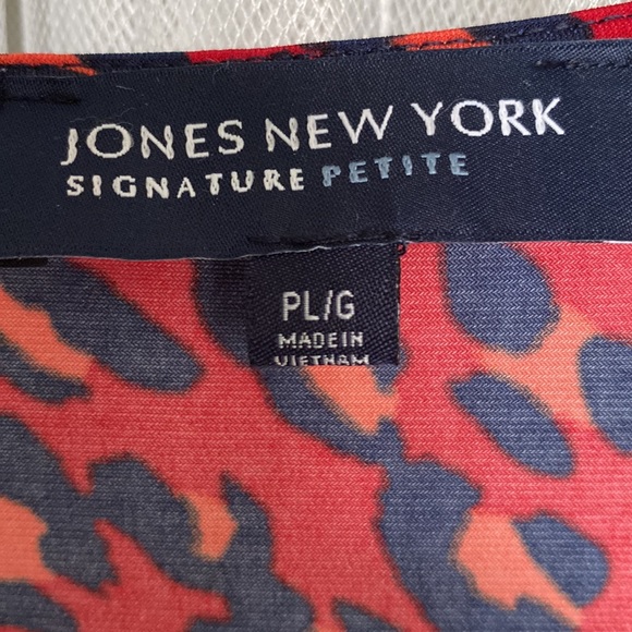 Jones New York Signature Petite Stretchy top - Picture 4 of 14